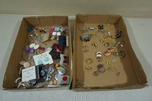 lot 150 image: Large Assortment of Earrings