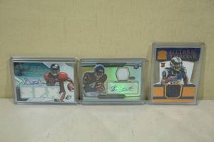 lot 162 image: Jersey Insert and Auto Football Cards - Rookies