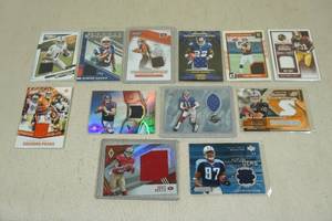 lot 170 image: Jersey Insert Football Cards - Tee Higgins, Dante Pettis