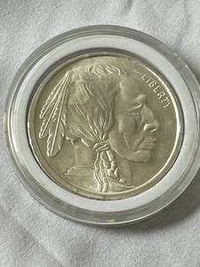 lot 65 image: Silver Round Troy Ounce .9999 Fine Silver (IndianBuffalo) Coin in Sealed Case