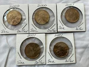 lot 100 image: (5) Sacagawea Dollars - Two 2000s and Three 2001s