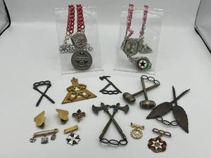 lot 110 image: Vintage IOOF Oddfellows Memorabilia