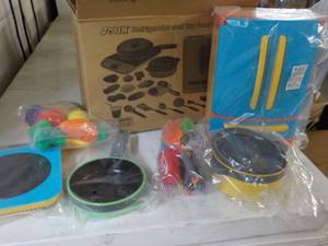 Joyin Refrigerator and Toy Set...