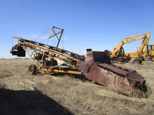 lot 14 image: 40 Cedar Rapids Gravel Conveyor wKolman Screener