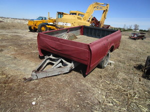 lot 37 image: Pickup Box Trailer