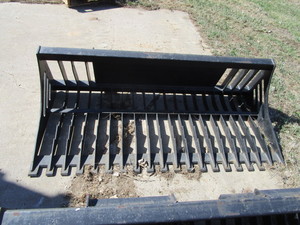 lot 18 image: (New) 78 Skid Steer Rock Bucket