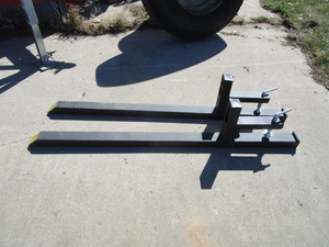 lot 25 image: (New) Clamp On Forks