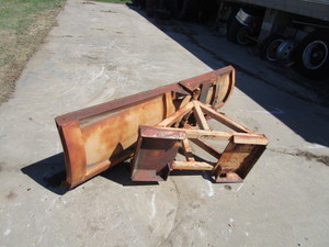 lot 29 image: 7 Blade for Small Skid Steer