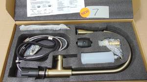 Bokaiya Kitchen Faucet Pull Down Champagne Gold