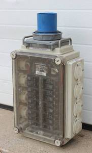 lot 10 image: Power Distribution Panel 100 Amp