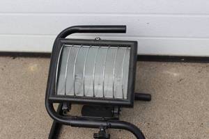 lot 27 image: Flood Light 120 Volts