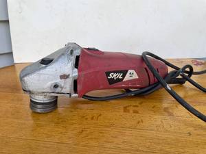lot 45 image: Skil Grinder