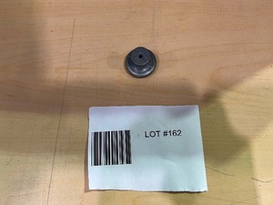 LOT OF 250 KNOBS