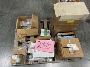 PALLET LOAD OF HINGES AND PULLS