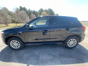 2012 Mitsubishi Outlander Sportes - 1 OWNER