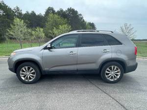 2011 Kia Sorento EX - AWD