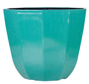 lot 21 image: Wholesale Pallet of Planters - Three Styles