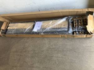lot 170 image: ZINUS Joseph 14 in. Black Metal Platforma Queen Size Bed Frame