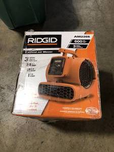 RIDGID  600 CFM 3-Speed Portable Blower Fan Air Mover with Daisy Chain, 3 Operating Positions for Water Damage Restoration  Customer Returns See Pictures