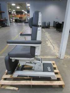 Silver Fox - Facial Bed and Exam Chair - 2220D, (Foot Rest and Height Adjustment DO NOT WORK) Needs Work - SOLD AS IS