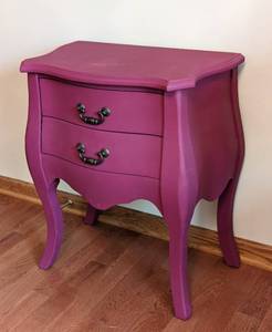 lot 52 image: Hot PinkMauve Chalk Painted Side Table