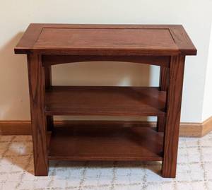 lot 76 image: Petite Wood Accent Table