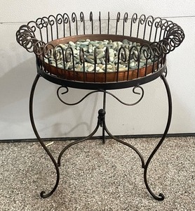 lot 115 image: Ornate Decorative Metal Plant Stand