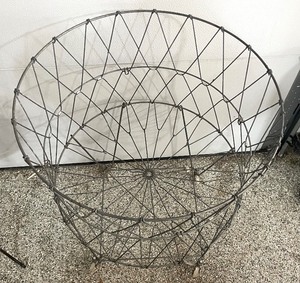 lot 121 image: Vintage Metal Collapsible Laundry Cart with Casters