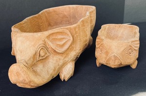 lot 138 image: Carved Wooden Pig Shaped Bowls