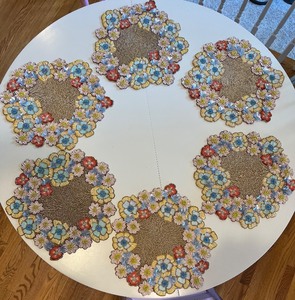 lot 16 image: Kim Seybert BOUQUET Beaded Floral Placemats set of 6