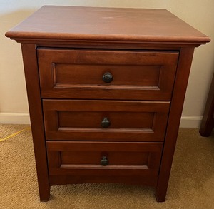 lot 31 image: Whittier Wood McKenzie Nightstand #1