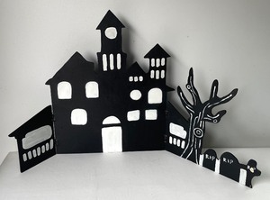 lot 155 image: Spooooooky Grouping