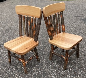 lot 182 image: Darling Rustic Log Childrens Table and 2 Chairs