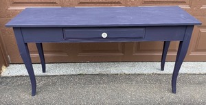 lot 185 image: Ethan Allen Sofa Table