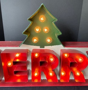 lot 189 image: Merry Light Up Sign