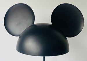 lot 265 image: Mickey Mouse Themed Lamp by Disney