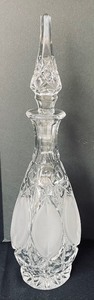 lot 270 image: Grand Grouping of Crystal and Glass Decor and More