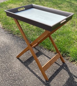 lot 276 image: Ethan Allen Tray with Stand
