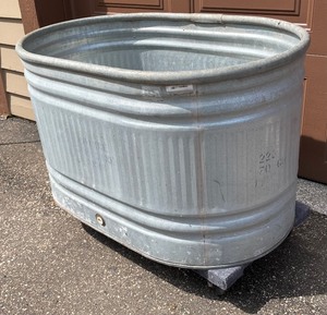 lot 298 image: Metal Watering Trough