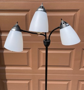 lot 299 image: Adjustable Triple Head Floor Lamp