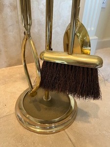 lot 250 image: Brass Fireplace Tool Set with Stand