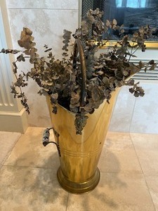lot 251 image: Brass Fireplace Decor Bucket with Lion Accents and Porcelain Handle