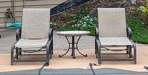 lot 217 image: Winston Palazzo Lounge Chairs and Side Table