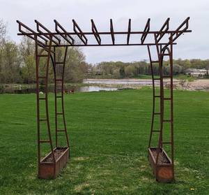 lot 212 image: Awesome Iron Trellis with Planter Boxes