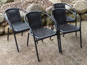 lot 214 image: Dark Grey Outdoor Ratan Chair Set