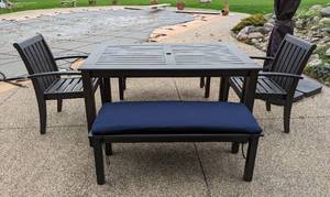 lot 209 image: Pottery Barn Dark Grey Patio Set