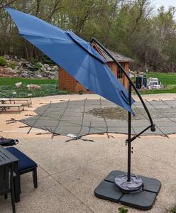 lot 210 image: Blue 13ft Tilting Market Umbrella
