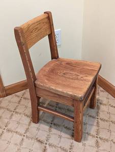 lot 88 image: Vintage Oak Childrens Chair and Teddy Bear