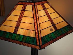 lot 83 image: Mission Style Stained Glass Table Lamp