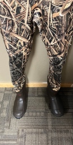 lot 102 image: Itasca Marsh King Extreme Chest Waders Size 7 NIB